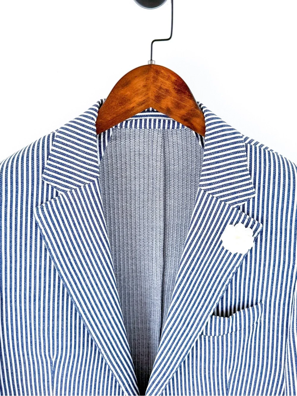 Eleventy Cotton Seersucker Blazer Men's Navy and White Striped Sport Coat 38R